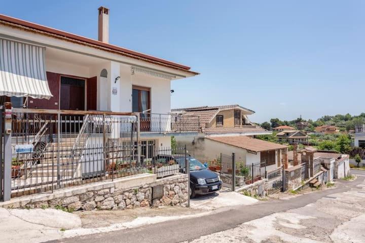 Lucia Sparagna, vacanzeminturno Esterno foto